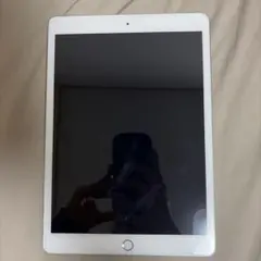 Apple iPad シルバー 本体　第8世代　128GB セルラーモデル