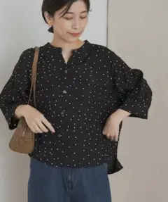 アーバンリサーチドアーズ 楊柳ドット5分袖ブラウス