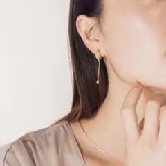 【限定値下】 ete ビジュー イヤリング ペタル