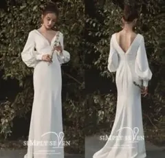 B'sweet Vネック パフスリーブ ウェディングドレス