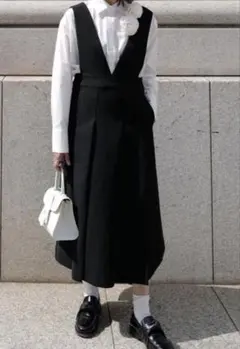 fig London VELVET skirt & vest セットアップ - メルカリ