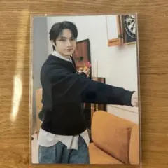 SEVENTEEN HOLIDAY トレカ　ジュン