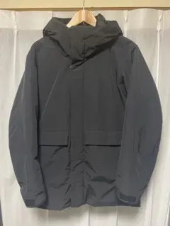 UNIQLO ハイブリッドダウンパーカー　ブラック