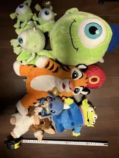 Disney Store モンスターズインクユニベアシティぬいぐるみメロン