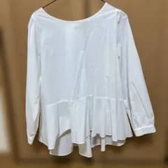 ホワイト フレアデザイン 長袖シャツ L