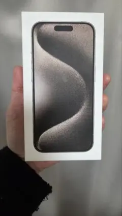 iPhone15Pro 256GBナチュラルチタニウム SIMフリーケース付き