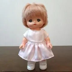 メルちゃん　薄ピンクチェック白半袖ワンピース　450円