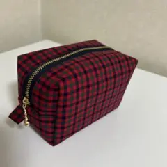 赤チェックのボックスポーチ、メイクポーチ　[ハンドメイド]