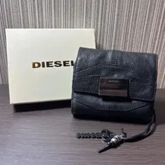 早い者勝ち DSQUARED2 ブラックレザー長財布 スタッズ付き - メルカリ