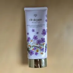 クレドポーボーテ ラディランスギフト クレームプールレマンパフュメ