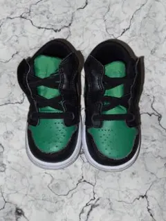 ナイキ エアジョーダン1 LOW キッズ 黒×緑 ベビー スニーカー