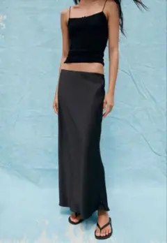 ZARA サテンスカート