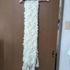 アイボリー 波状編み ニットマフラー　もこもこ　ふわふわ