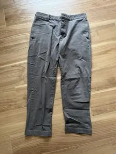 UNIQLO グレー スラックス