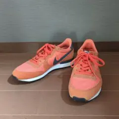 NIKE INTERNATIONALIST オレンジ スニーカー