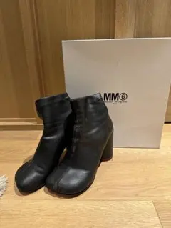MM6 24cm 37 ブラックレザーブーツのサムネイル