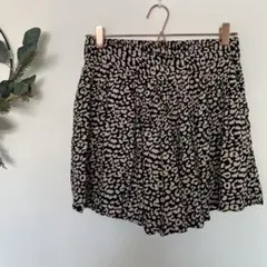 レオパード柄プリーツショートキュロット