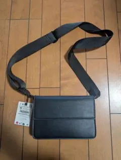 ZARA　ショルダーバッグ Mサイズのサムネイル
