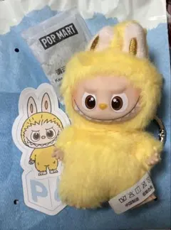 LABUBU ラブブ ミニラブブ　イニシャル P