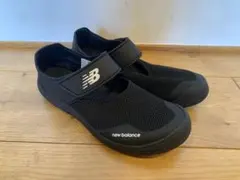 new balance ブラック メッシュサンダル　サイズ24 美品