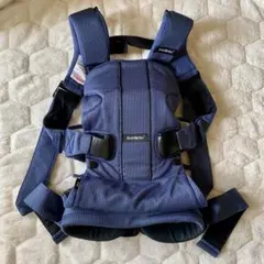 BABYBJORN ベビービョルン　抱っこ紐 ネイビー メッシュ　紺　おんぶ紐のサムネイル