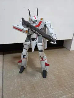 旧キット 1/100 可変バルキリー VF1-J マックス 改造有 塗装完成品 旧キット 1/100 可変バルキリー VF1-J マックス 改造有 塗装完成品