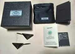 PRADA ゴールドブラック エナメルピアス 両耳 新品未使用 箱あり 