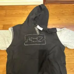 パーカー ユニクロ