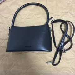 ブラックショルダーバッグ