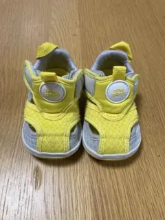 Item thumbnail for item 01b825b4-b375-41f8-9a4b-2fd7d10ad30c