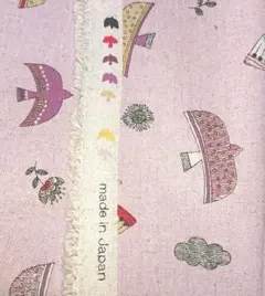 布－(365) 北欧風 ペールピンクの空に沢山の鳥が飛ぶ 綿麻キャンバス生地