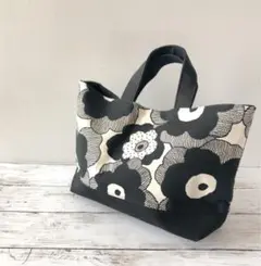 【お値下げ】　大きなお花のトートバッグ　ハンドメイド