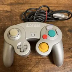 ゲームキューブコントローラー シルバー