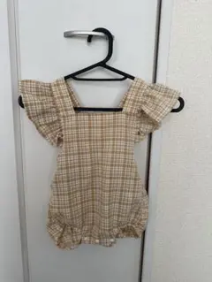 ペアマノン　チェック柄フリル袖ロンパース 80cm