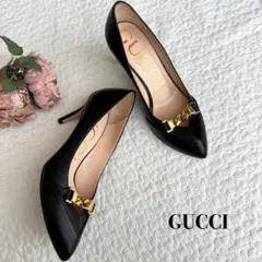GUCCI チェーン パンプス レザー ブラック ゴールド 34のサムネイル