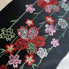 ❤️新品 限定❤️半衿 綺麗なパール刺繍　黒　半襟　振袖 桜 卒業式 袴 成人式