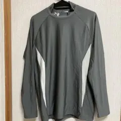 Under Armour グレー 長袖シャツ