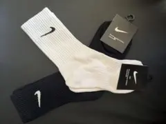 新品　ナイキ　L(25-27cm) クッション　クルーソックス　白黒2足セット
