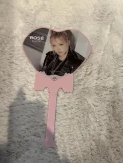 ROSÉ ハート型うちわ ピンク