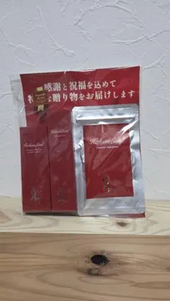 ハクアリードファンデーション&アイ、エッセンシャルクリーム＆サプリ7