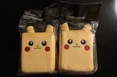 ピカチュウぬいぐるみデッキケース2個
