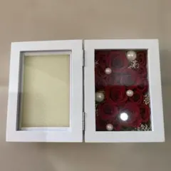 赤いバラとパールのフォトフレーム