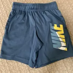 NIKE DryFit ハーフパンツ／半ズボン　104-110cm