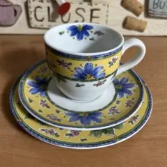 NARUMI 花柄カップ・ソーサーセット