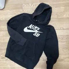 Nike SB ブラック フード付きパーカー S