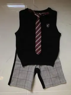COMME CA ISM 子供用　ニットベスト、ハーフパンツ、ネクタイ 110A