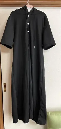 【新品】フード付きブラック&水玉カットソーワンピース