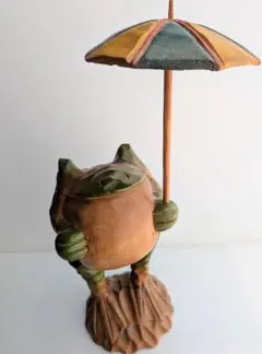 木製のカエル✳︎置物✳︎オブジェ✳︎傘付き✳︎バリ風✳︎縁起物 木製のカエル✳︎置物✳︎オブジェ✳︎傘付き✳︎バリ風✳︎縁起物