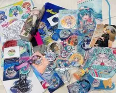 初音ミク　ボーカロイド　マジカルミライ　缶バッジ　ポストカード　まとめ売りのサムネイル