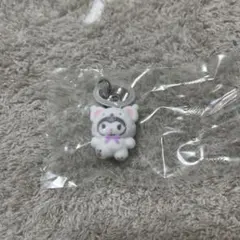 サンリオ　ふわふわスノー　めじるしアクセサリー　クロミ